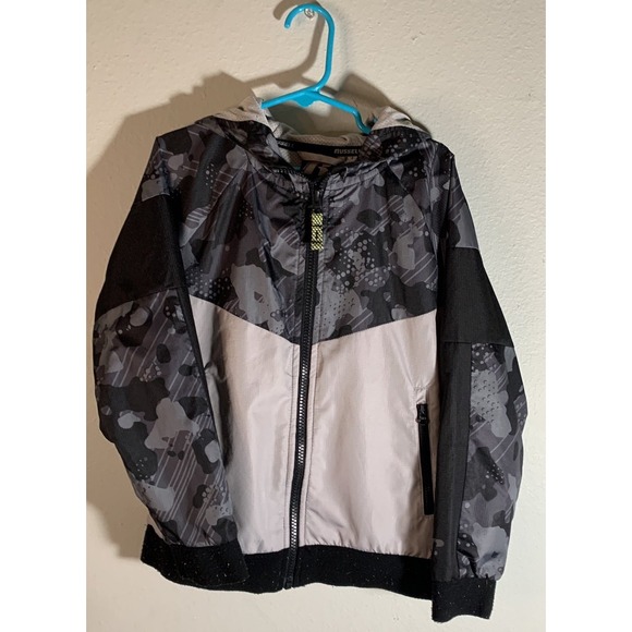 Russell Athletic Other - Russell Jacket Kids Boys size 8‎